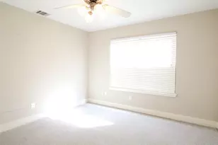 3031 Buttercup St, Houston, TX 77063 - Photo 4