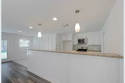 10810 Willowisp Drive, Houston, TX 77035 - Photo 16