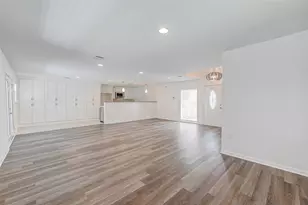 10810 Willowisp Dr, Houston, TX 77035 - Photo 14