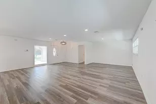 10810 Willowisp Dr, Houston, TX 77035 - Photo 12