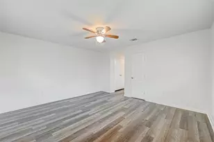 10810 Willowisp Dr, Houston, TX 77035 - Photo 34