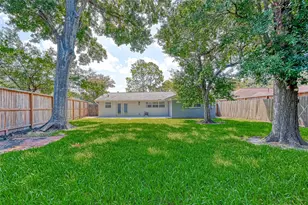 10810 Willowisp Dr, Houston, TX 77035 - Photo 40