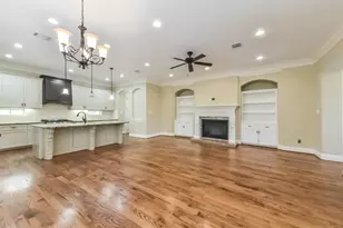 1126 W 16th St, Houston, TX 77008 - Photo 12