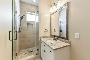 1126 W 16th St, Houston, TX 77008 - Photo 10