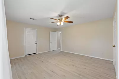 120 Harbour Town Drive, Conroe, TX 77356 - Photo 38