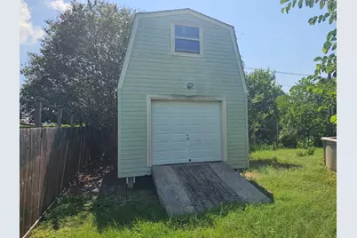 6601 Sidney Street, Galveston, TX 77551 - Photo 2