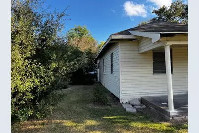 1648 W Rev Dr Ransom Howard Street, Port Arthur, TX 77640 - Photo 2