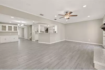 10738 Briar Forest Drive, Houston, TX 77042 - Photo 16