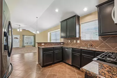 5018 Bay Lane, Bacliff, TX 77518 - Photo 10