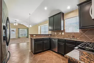 5018 Bay Ln, Bacliff, TX 77518 - Photo 10