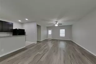 210 Pequin Rd, Crosby, TX 77532 - Photo 2