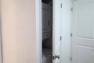 10075 Westpark Dr, Houston, TX 77042 - Photo 12