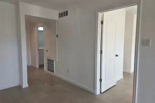 10075 Westpark Dr, Houston, TX 77042 - Photo 4