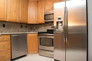 5050 Woodway Dr, Houston, TX 77056 - Photo 10