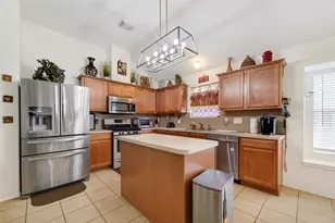2606 Cypress Springs Dr, Pearland, TX 77584 - Photo 14