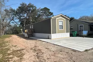 805 S Morgan St, Angleton, TX 77515 - Photo 1