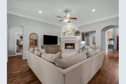 904 Cozy Hollow Court, Friendswood, TX 77546 - Photo 18