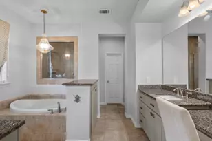 904 Cozy Hollow Ct, Friendswood, TX 77546 - Photo 22