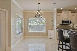 1919 Debbie Dr, Bryan, TX 77802 - Photo 8
