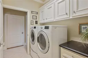 1919 Debbie Dr, Bryan, TX 77802 - Photo 22
