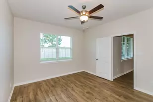 149 Dogwood Point Dr, Katy, TX 77493 - Photo 8