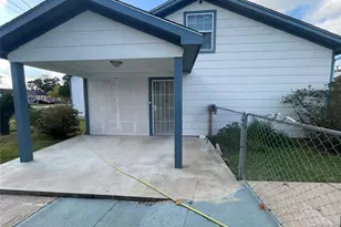 1212 Layton Dr, Baytown, TX 77520 - Photo 4