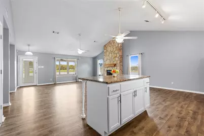 140 Meadowview Drive, Trinity, TX 75862 - Photo 8
