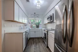 2306 W Settler's Way, The Woodlands, TX 77380 - Photo 10