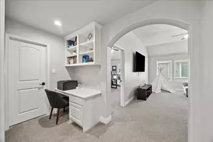 13619 Breakwater Path Loop, Houston, TX 77044 - Photo 16
