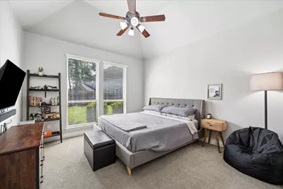 13619 Breakwater Path Loop, Houston, TX 77044 - Photo 12