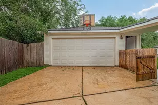 1615 Monvale Ln, Sugar Land, TX 77479 - Photo 8