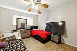 9810 Bayou Woods Dr, Baytown, TX 77521 - Photo 16