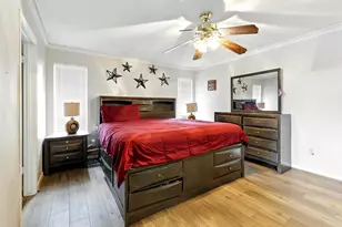 9810 Bayou Woods Dr, Baytown, TX 77521 - Photo 12