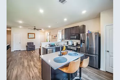 13247 Montane Manor Ln, Houston, TX 77044 - Photo 6