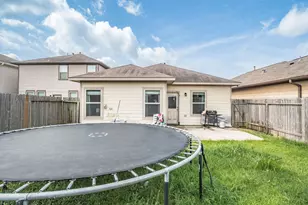 13247 Montane Manor Ln, Houston, TX 77044 - Photo 12