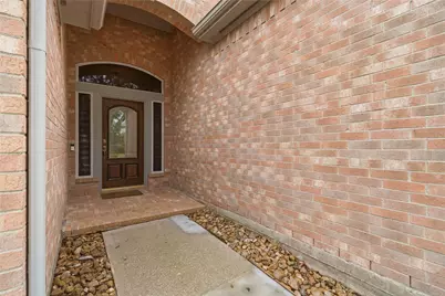 113 Raven Knoll Court, League City, TX 77573 - Photo 4
