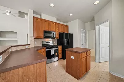 9315 Dewmont Lane, Houston, TX 77070 - Photo 10