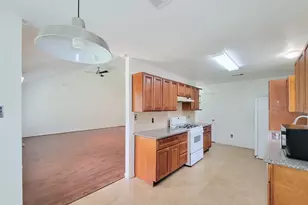 16807 Sussex Dr, Houston, TX 77083 - Photo 20