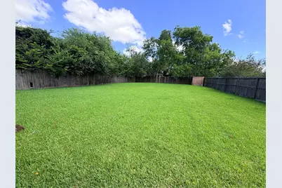 8602 Lazy Brook Lane, La Porte, TX 77571 - Photo 16