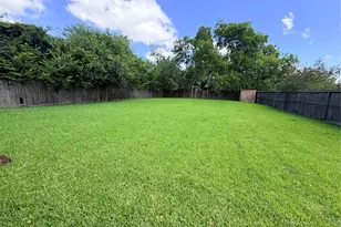 8602 Lazy Brook Ln, La Porte, TX 77571 - Photo 16