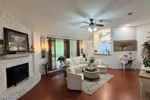 8602 Lazy Brook Ln, La Porte, TX 77571 - Photo 4