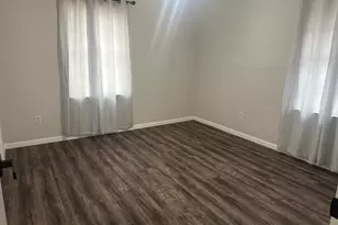 208 Walnut St, Lake Jackson, TX 77566 - Photo 10