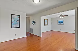 1187 Sailfish St, Bayou Vista, TX 77563 - Photo 10