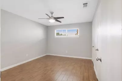 1016 E 7th Street #4, Houston, TX 77009 - Photo 6