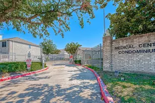 7729 Cambridge St, Houston, TX 77054 - Photo 2