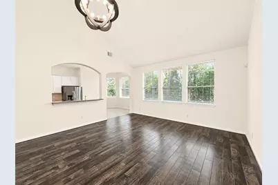 98 W Knightsbridge Drive, The Woodlands, TX 77385 - Photo 6