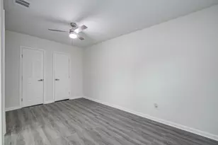 7713 St Lo Rd, Houston, TX 77033 - Photo 20