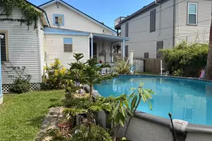 910 Avenue L, Galveston, TX 77550 - Photo 18