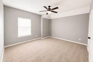 28547 Lockeridge Springs Dr, Spring, TX 77386 - Photo 16