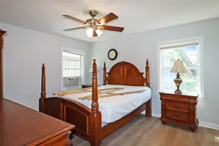 1411 15th Ave N, Texas City, TX 77590 - Photo 8
